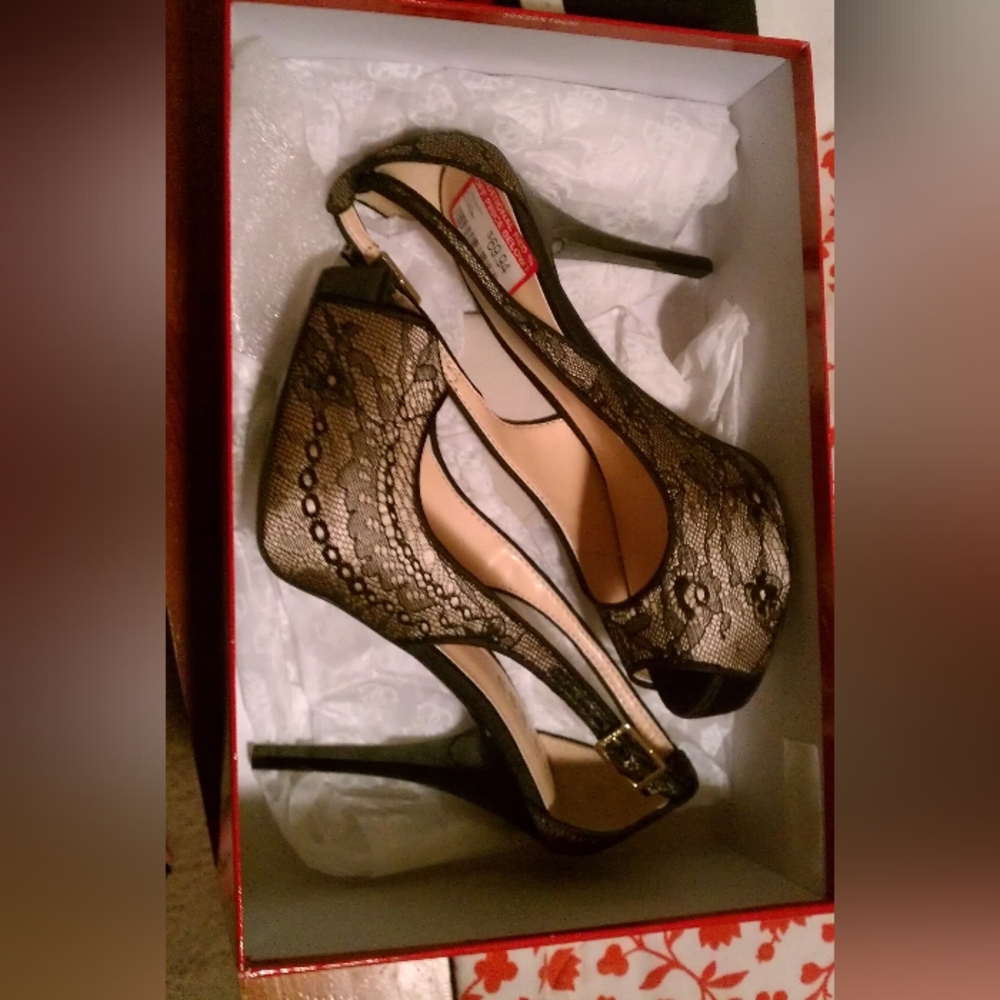 Guess stiletto peep toe pumps